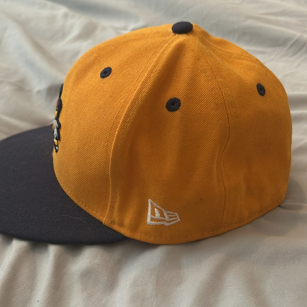 Men's Montgomery Biscuits New Era Gold Authentic Collection 59FIFTY Fitted Hat - Picture 2 of 7